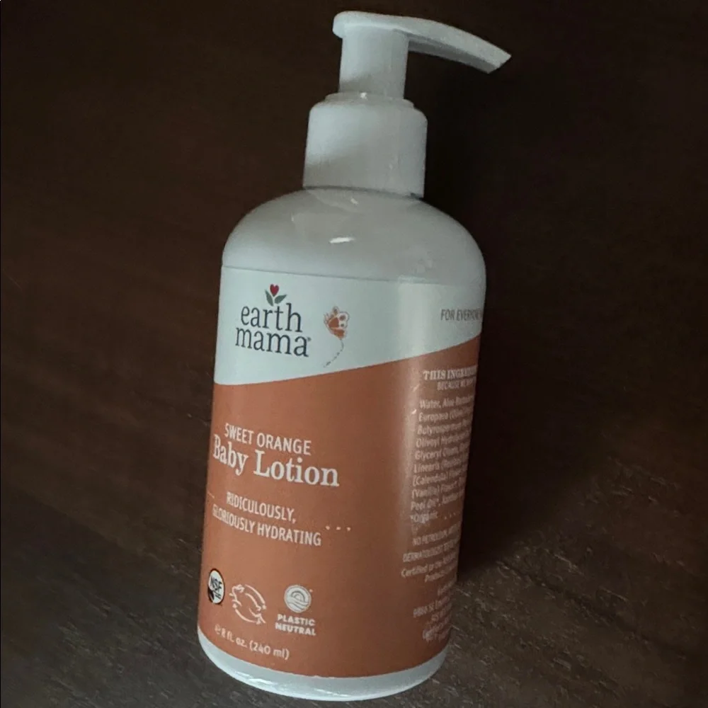 NEW! earth mama SWEET ORANGE Baby Lotion Organic Unopened Pump FOR EVERYONE 8 oz